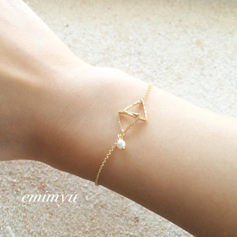 minne限定販売！Triangle Gold Pearl Bracelet