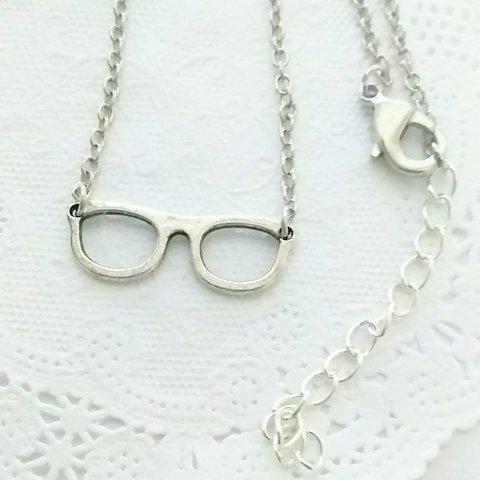 再   メガネ👓のネックレス(シルバー系)