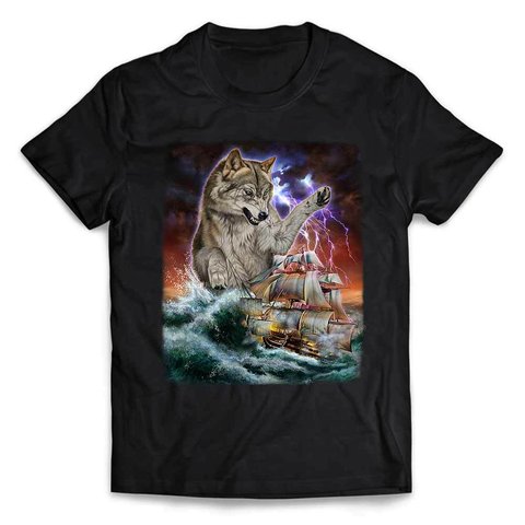 半袖Tシャツ 船を襲う オオカミ 海 雷 嵐 by FOX REPUBLIC