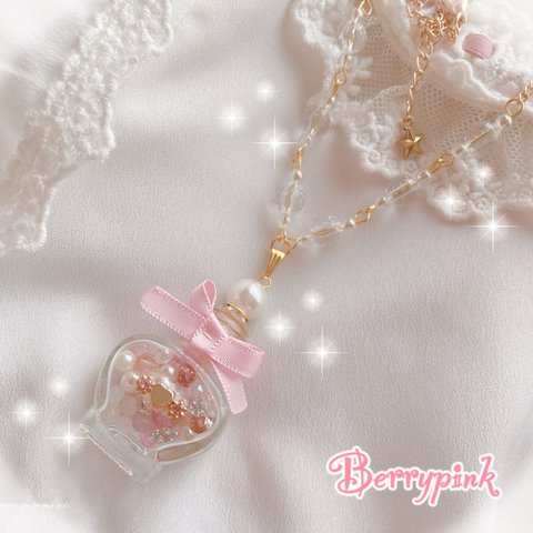 Berrypink♡キラキラ香水瓶のリボンネックレス♡