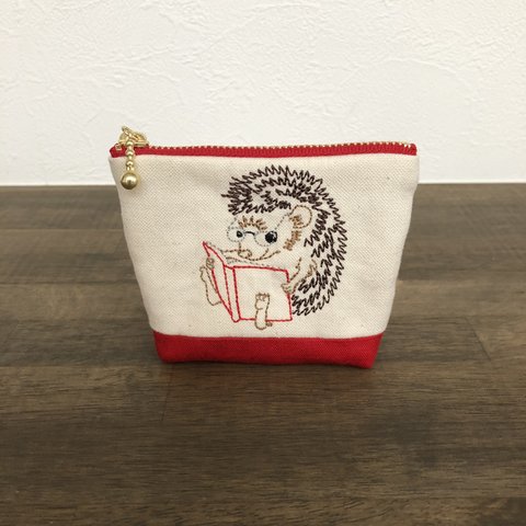 《再販…》小さな小さな刺繍ポーチ（ハリネズミ）