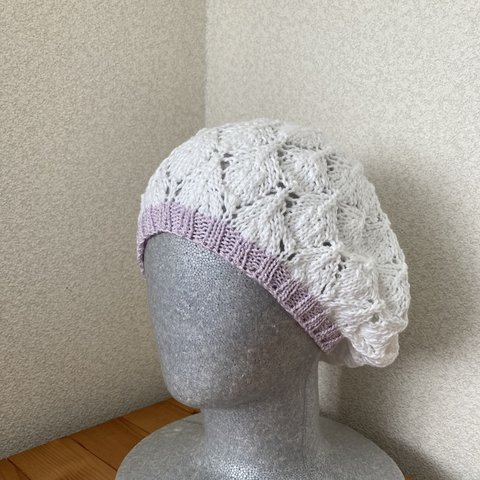 手編み　リーフ模様のコットンベレー帽　