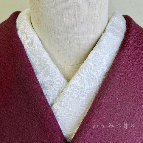 洗える刺繍半衿  つや白花