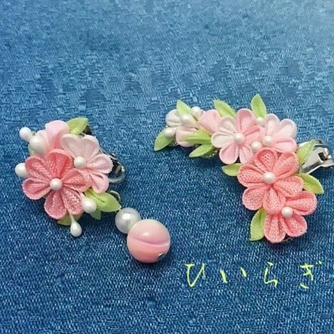 小花のイヤーカフ【受注製作】