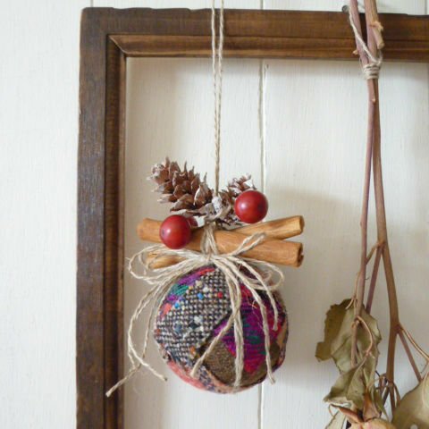 ウールのナチュラルクーゲル♪クリスマスの飾り玉