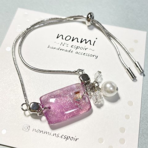 レジンアクセサリー☆四角形レジンの華奢ブレスレット