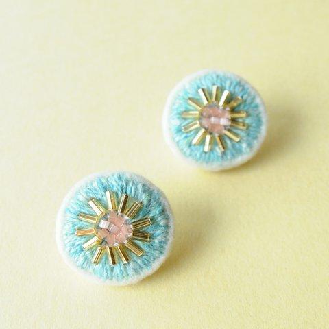 ＜Stella～遊び好きの星～＞刺繍ピアス◎アクアターコイズ◎2way★ロングポスト/アレルギー対応変更可能