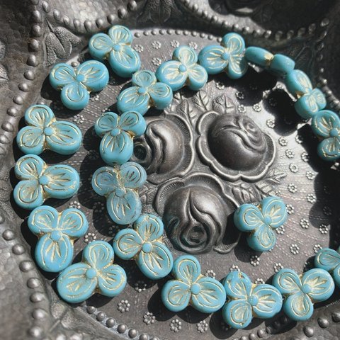 【2コセット】JIRI＊IVANA#czech beads#チェコビーズ　lily14✖️12㍉ light blue/ bronze