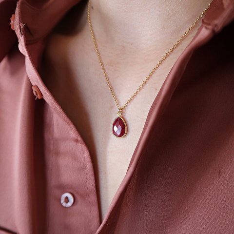 14KGF/ TEARDROP RUBY NECKLACE