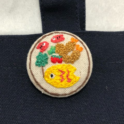 【送料無料】刺繍　くるみボタン　ブローチ　ランチプレート　こいのぼりランチ　#50