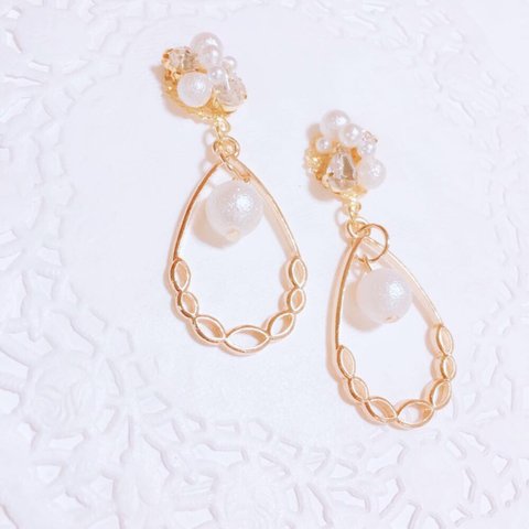 ビジューピアス/イヤリング  ＊しずく型 パール