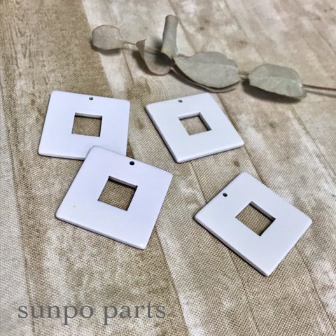 retro square charm【2ヶ】white