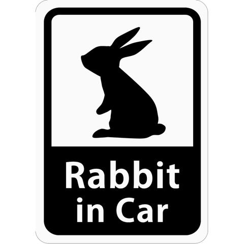 カーステッカー「Rabbit In Car（立ち姿） 」（ホワイト）（ マグネットタイプ ）うさちゃんが乗ってます
