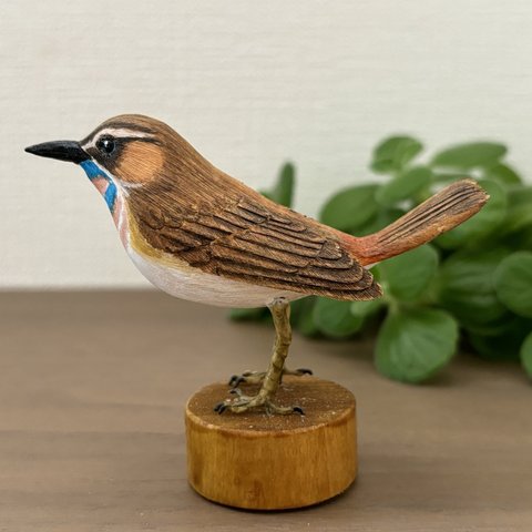 野鳥彫刻 オガワコマドリ