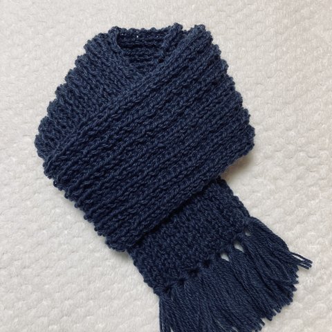 再販😊✖︎2Iミニ手編みマフラー（紺)