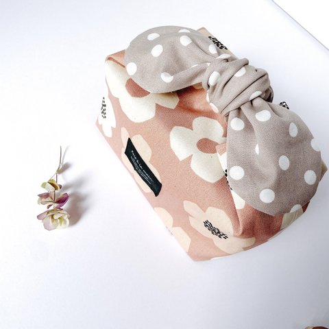 保温保冷お弁当袋　くすみピンクで優しい色合いのランチバッグ　☆無料ラッピング対応