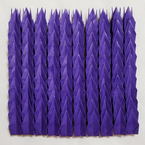 紫色の折り鶴100羽