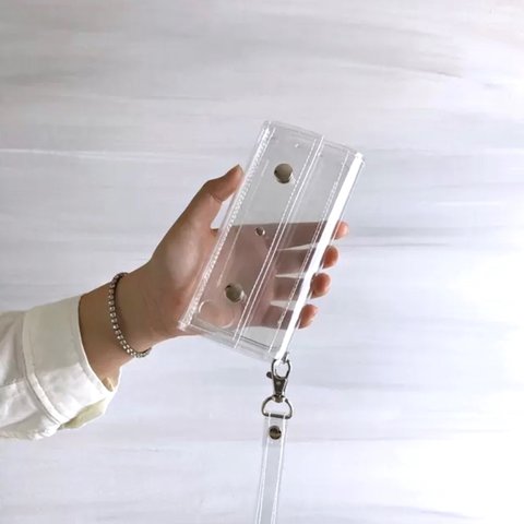 『スケルトン』クリアiPhoneケース　PVC透明手帳型スマートフォンケース