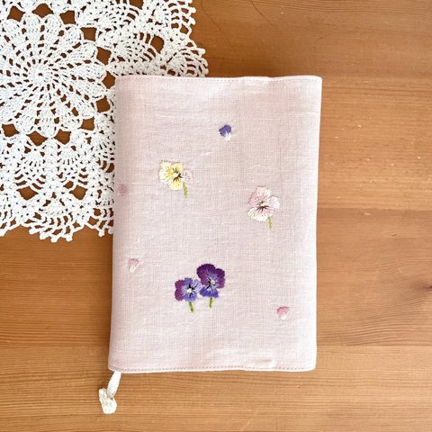 〈文庫本〉刺繍ブックカバー（ビオラ）