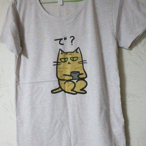 関西弁ねこ虹色Tシャツ「で？」茶トラ_Mサイズ