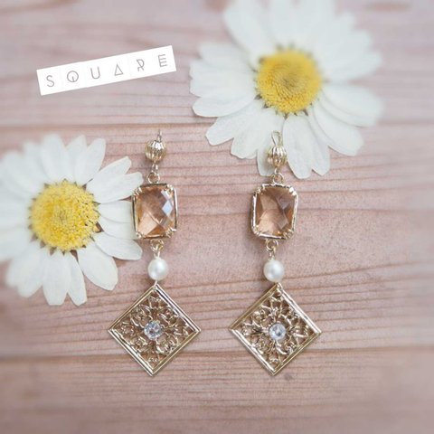 ◇SQUARE◇キラキラビジューピアス◇PINK