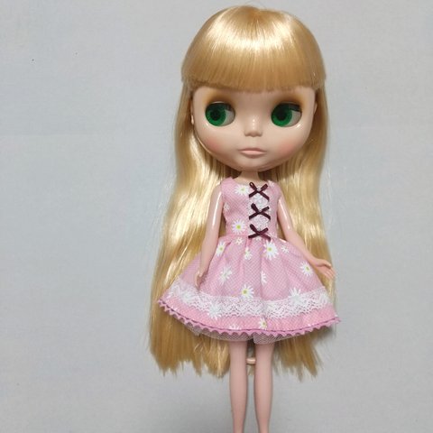 （Discount!🌟）マーガレット柄🌼コットンのふんわりシルエットワンピース　ブライス　リカちゃん　アウトフィット