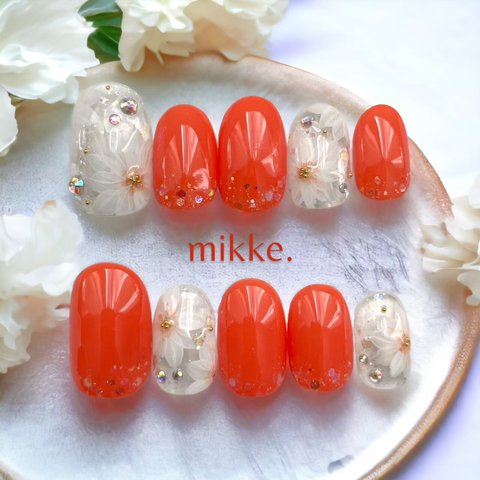 【 現品限定価格 】ネイルチップ〔 mikke. 〕/ 花柄 オレンジ クリア 自然 