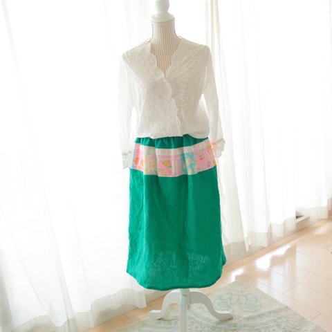 【即納品／送料込】レトロなスカート　リネン100%　（color:グリーン）レトロパッチワーク＋リボンレース