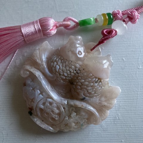 桜瑪瑙のフサ付き飾り物