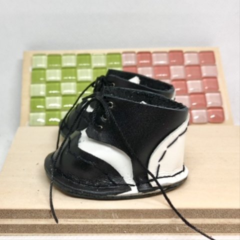 革細工　メルちゃん用きゅうりブーツ　6センチ　miniature boots.