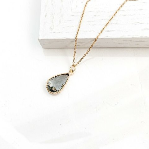 【送料無料】Cut Frame Glass necklace (charcoal gray)