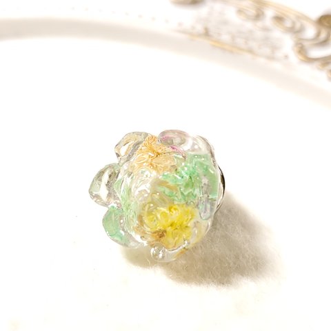 レジン レジンアクセサリー    アクセサリー    シルバー  ピンブローチ  ハンドメイド ハンドメイドアクセサリー    レジンピンブローチ   ドライフラワー