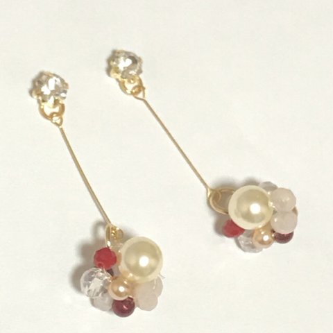 ☆シールピアス☆パールのキラキラ★揺れるシールピアス