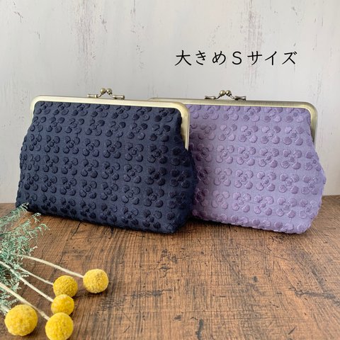 ポケットたくさん！大きめＳサイズ がま口 母子手帳ケース CHECK&STRIPE プルメリア　刺繍生地　すみれグレー　ダークネイビー　A6