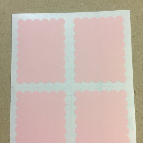 《カラーシール・ピンク》長方形(切手風)3×4cmラッピングなどに♪