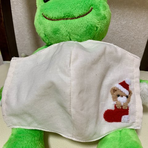 マスクカバー　クリスマス　くまちゃん