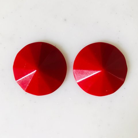 Vintage Red Faceted Pointed 28mm Cabochons 