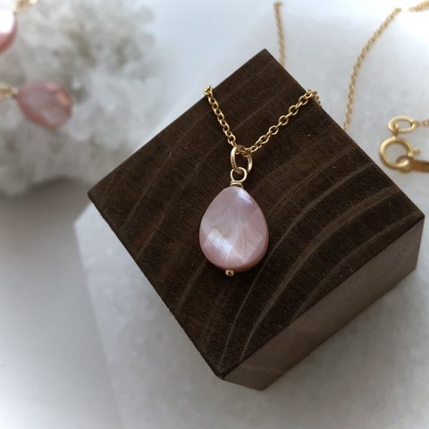 【ネックレス】桜色 高品質ピンクシェル　14kgf ゴールド　