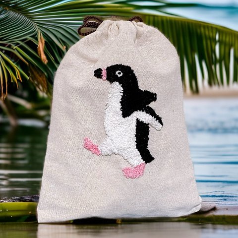 アデリーペンギンの刺繍入り！巾着袋(新品未使用