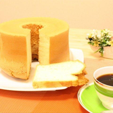 【京都産コメ粉１００％】豆乳コメ粉シフォンケーキ　１７ｃｍ