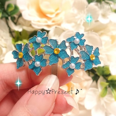 再販！大人女子の華やかエレガントflowerスワロフスキー付き✴️ポニーフック❤️✨blue 送料無料 大人可愛い 女子力 限定 プレゼント ラッピング