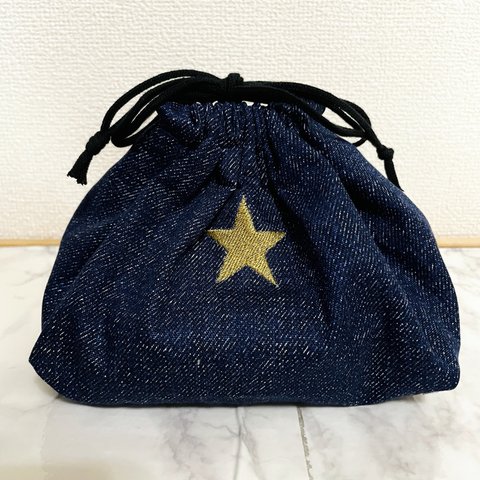 ワンポイント刺繍のお弁当袋【デニム×星】