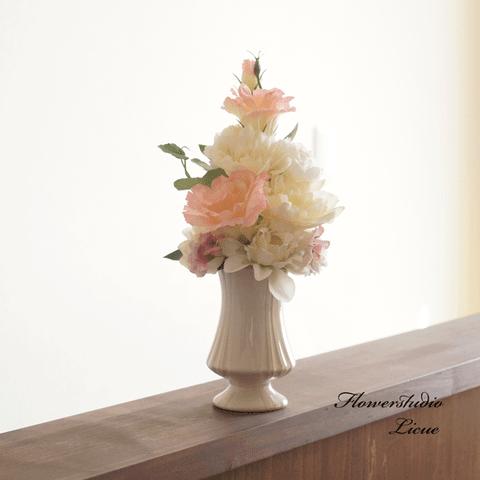 再販3【仏花】トルコキキョウとダリアの仏花　ご自宅の花立てにそのまま飾って頂けます。