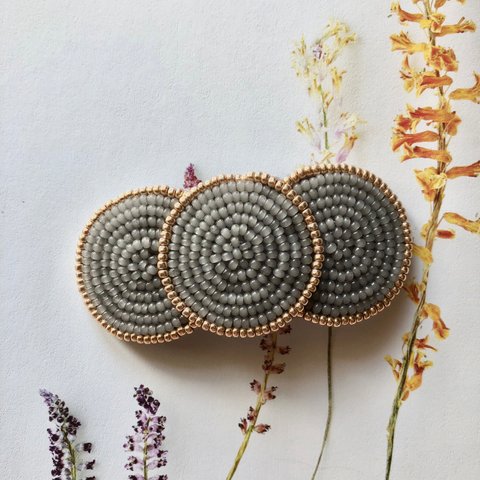 ビーズ刺繍スリーピン(glay)