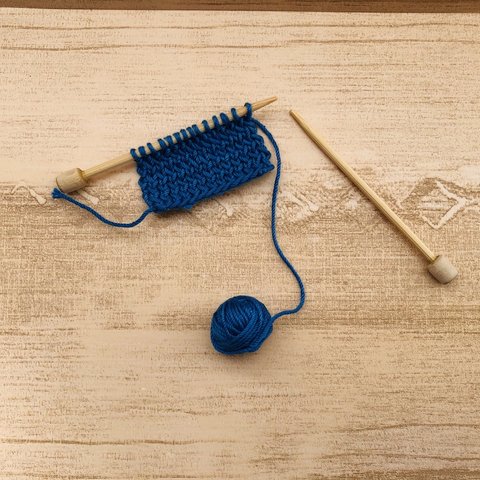 ミニチュア編み物（青）