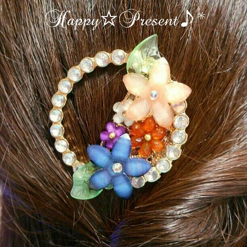 冬の華やかで上品な大人flower🌼🍃ヘアクリップ♪*