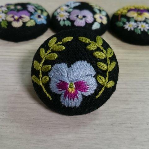 「ビオラ＆リーフ」刺繍ブローチ 刺繍ヘアゴム