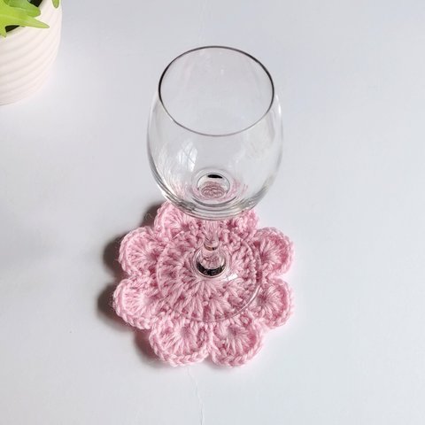 ピンク毛糸のお花コースター　4枚セット　11㎝　色選択可能　〈ホワイト、レッド〉