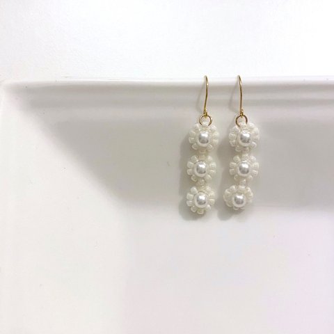 パール×ビーズ フラワーピアス イヤリング "white"