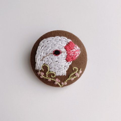 刺繍 ブローチ ＊【 白文鳥 】